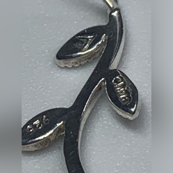 Early Silpada Rare Sterling Silver, Marcasite & CZ Floral Vine Drop Earrings - Picture 13 of 16